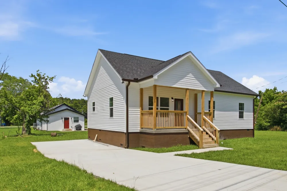 209 Armstrong St Waverly, TN 37185
