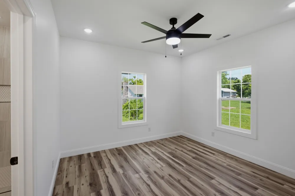 209 Armstrong St Waverly, TN 37185