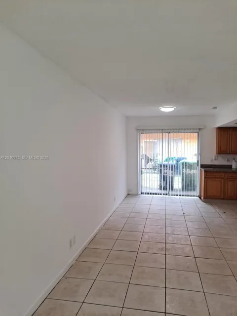2560 NW 52nd Ave #C18