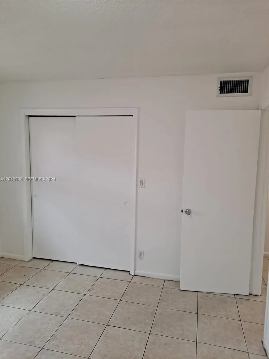2560 NW 52nd Ave #C18 Lauderhill, FL 33313