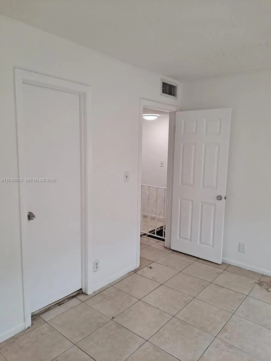 2560 NW 52nd Ave #C18 Lauderhill, FL 33313