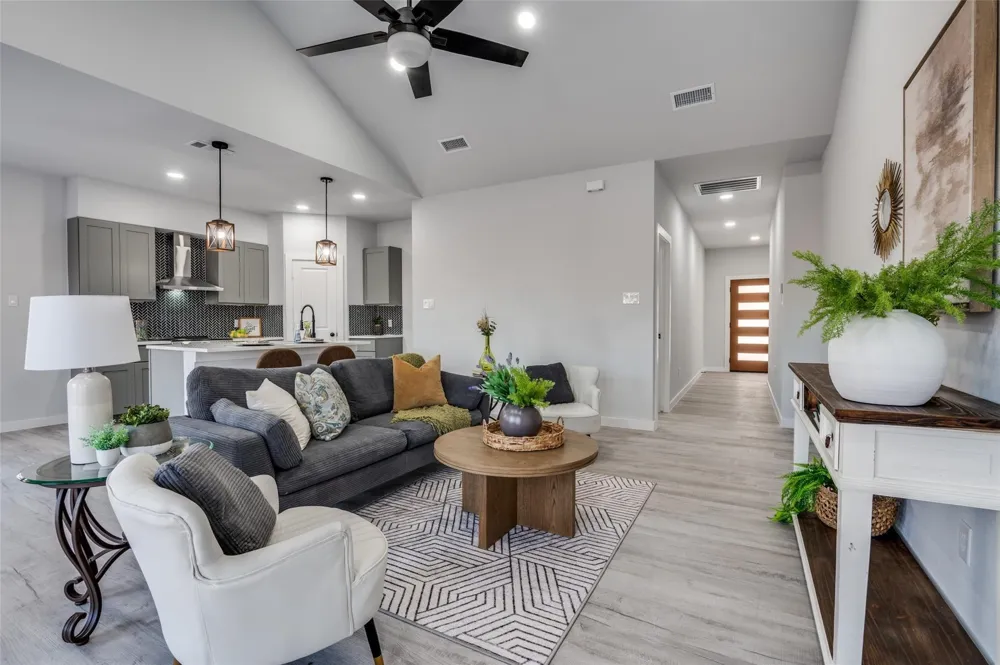 418 Kelly Lane Seven Points, TX 75143