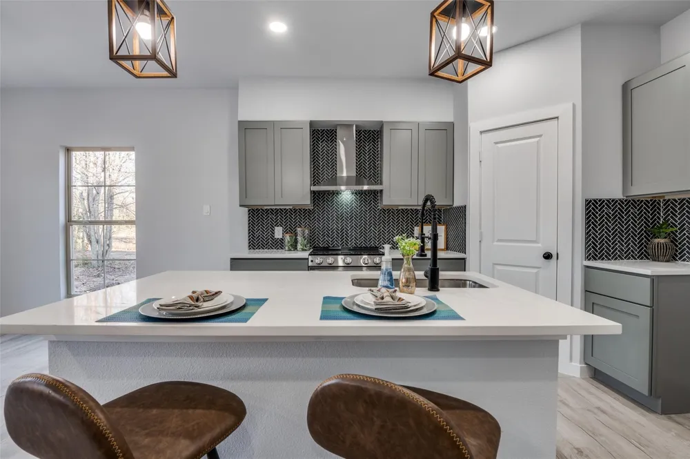 418 Kelly Lane Seven Points, TX 75143