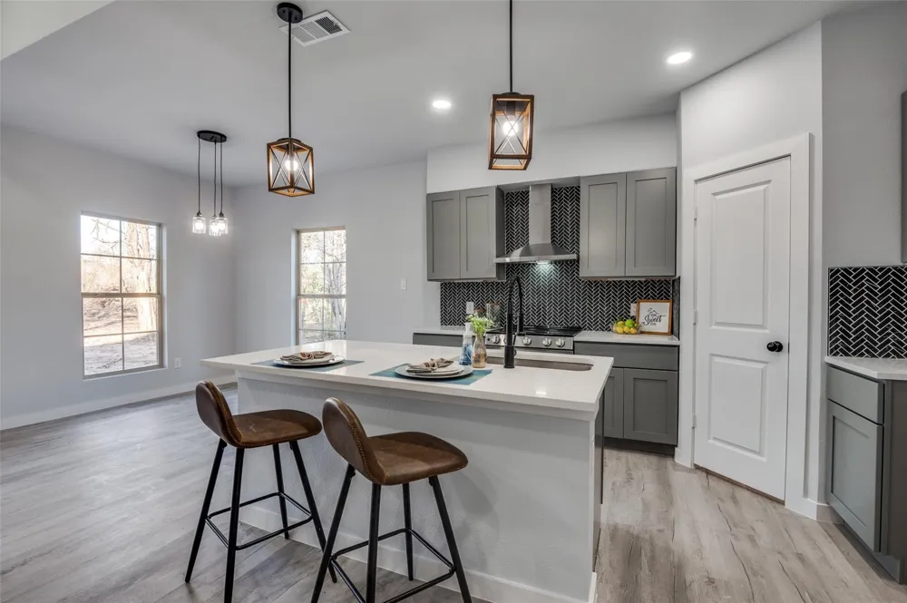 418 Kelly Lane Seven Points, TX 75143
