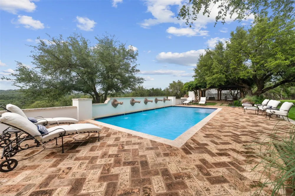 34000 Smithson Valley Road Bulverde, TX 78163