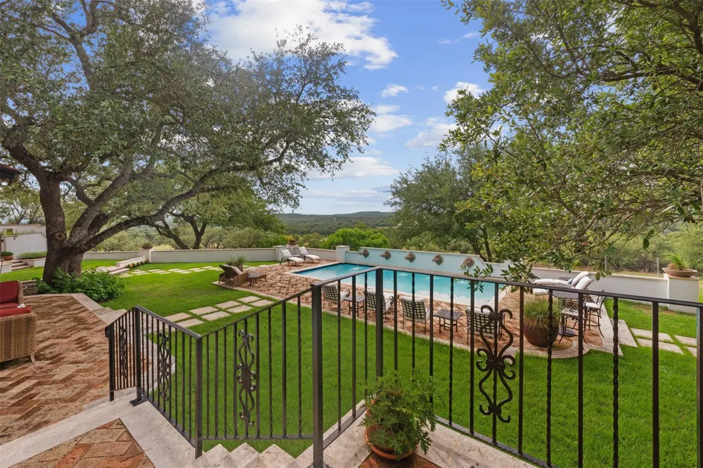 34000 Smithson Valley Road Bulverde, TX 78163