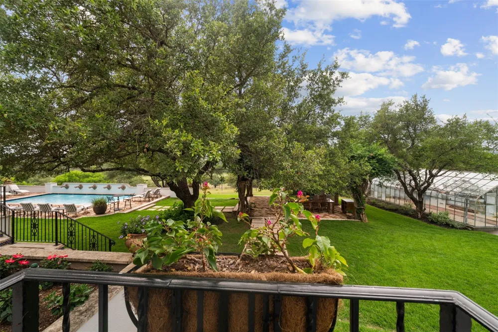 34000 Smithson Valley Road Bulverde, TX 78163