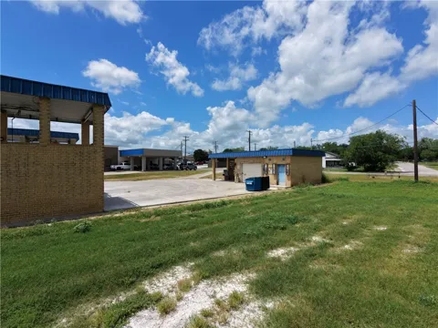 207 S Nueces