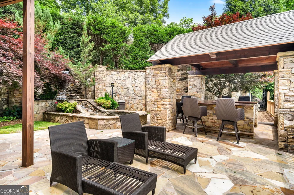 1748 Harris Ridge RD Young Harris, GA 30582