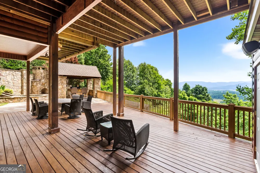 1748 Harris Ridge RD Young Harris, GA 30582