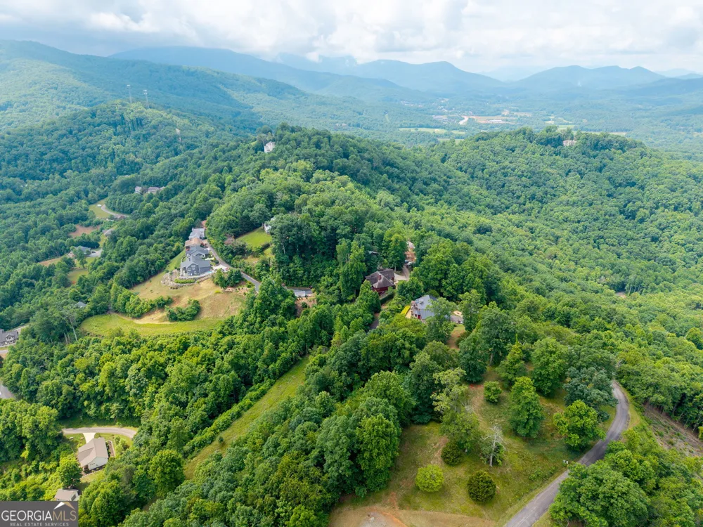 1748 Harris Ridge RD Young Harris, GA 30582