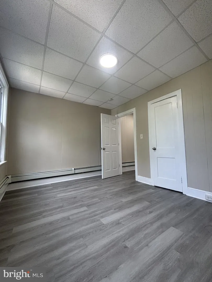 1408 STUYVESANT AVENUE Trenton, NJ 08618