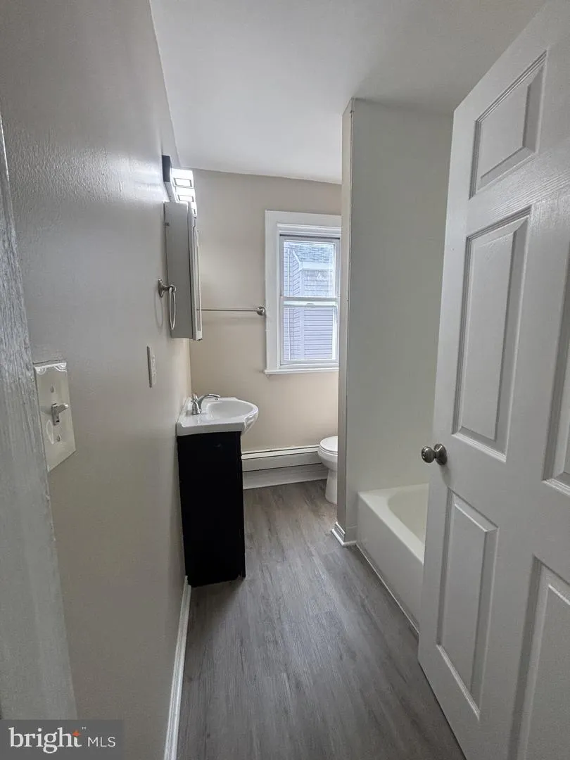 1408 STUYVESANT AVENUE Trenton, NJ 08618
