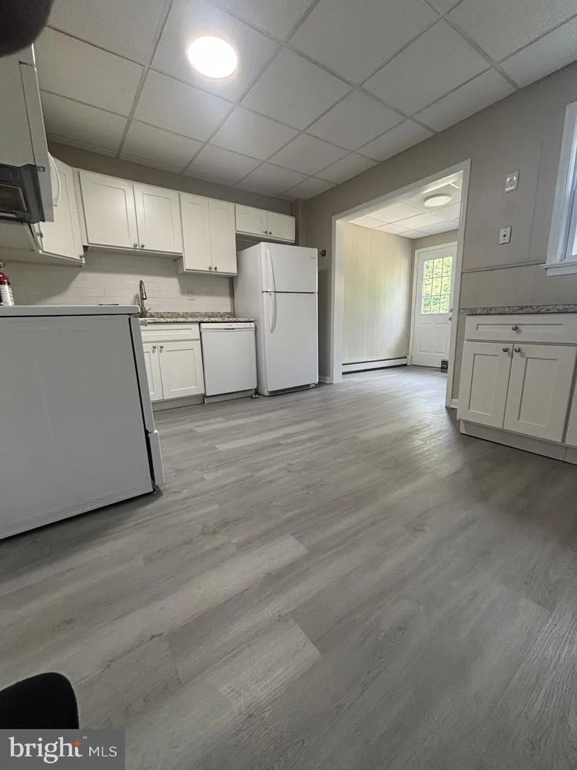 1408 STUYVESANT AVENUE Trenton, NJ 08618