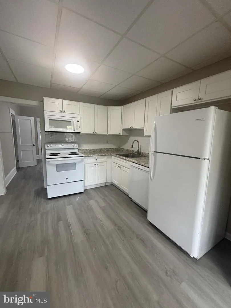 1408 STUYVESANT AVENUE Trenton, NJ 08618