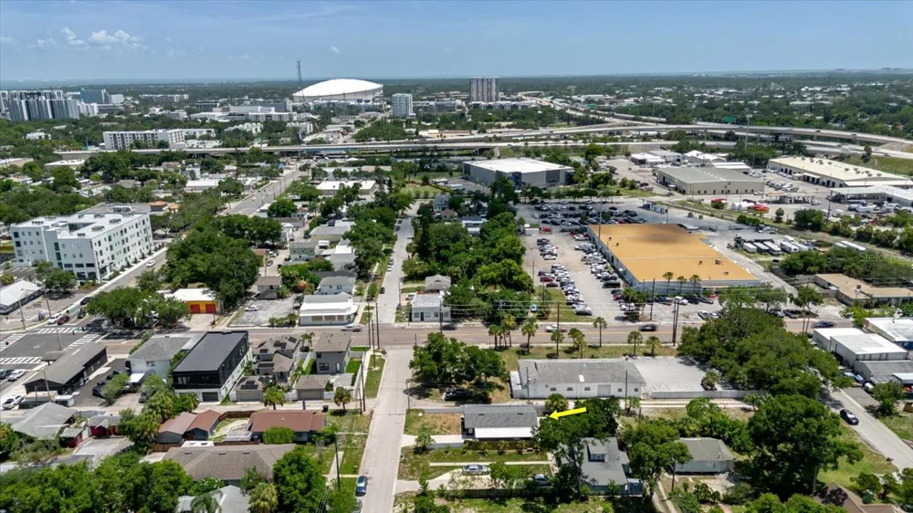 916 17TH STREET St Petersburg, FL 33713
