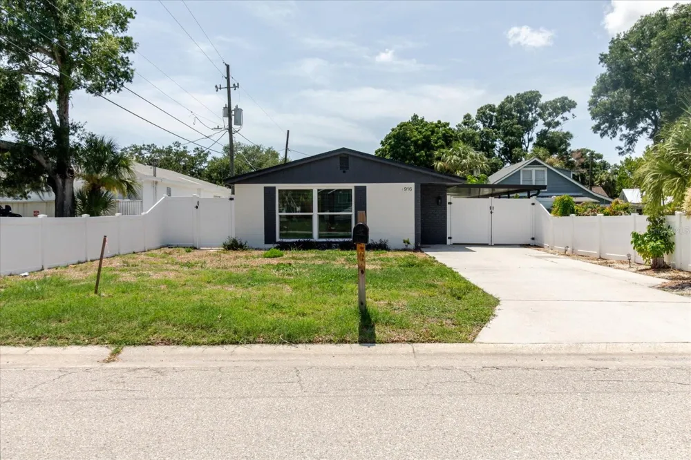 916 17TH STREET St Petersburg, FL 33713
