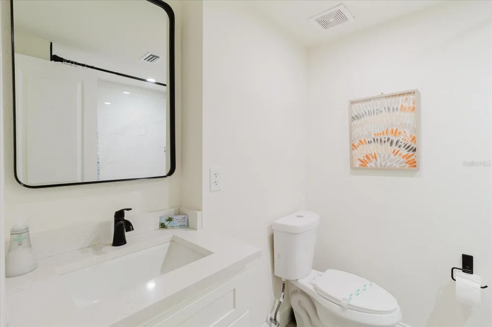 916 17TH STREET St Petersburg, FL 33713