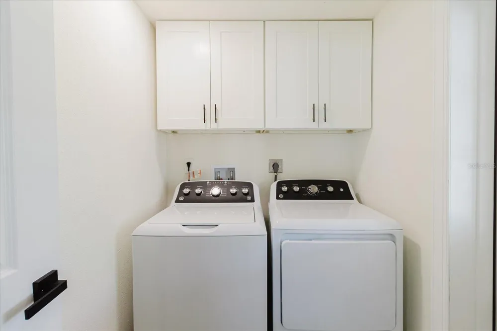 916 17TH STREET St Petersburg, FL 33713