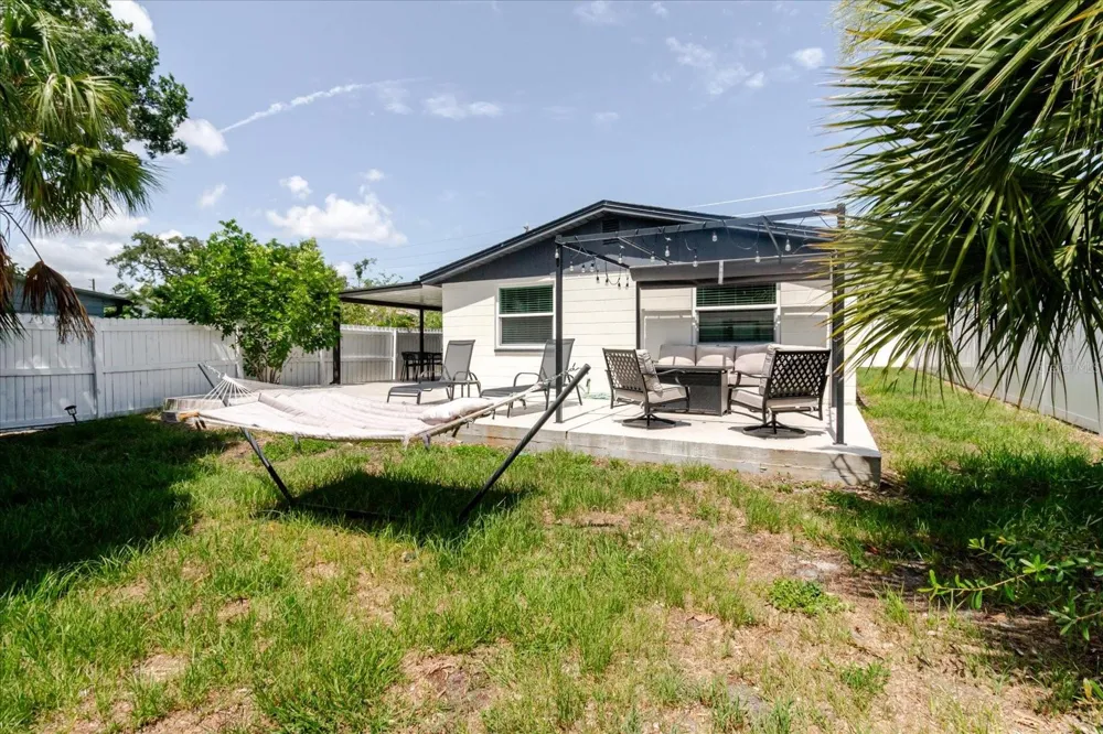 916 17TH STREET St Petersburg, FL 33713