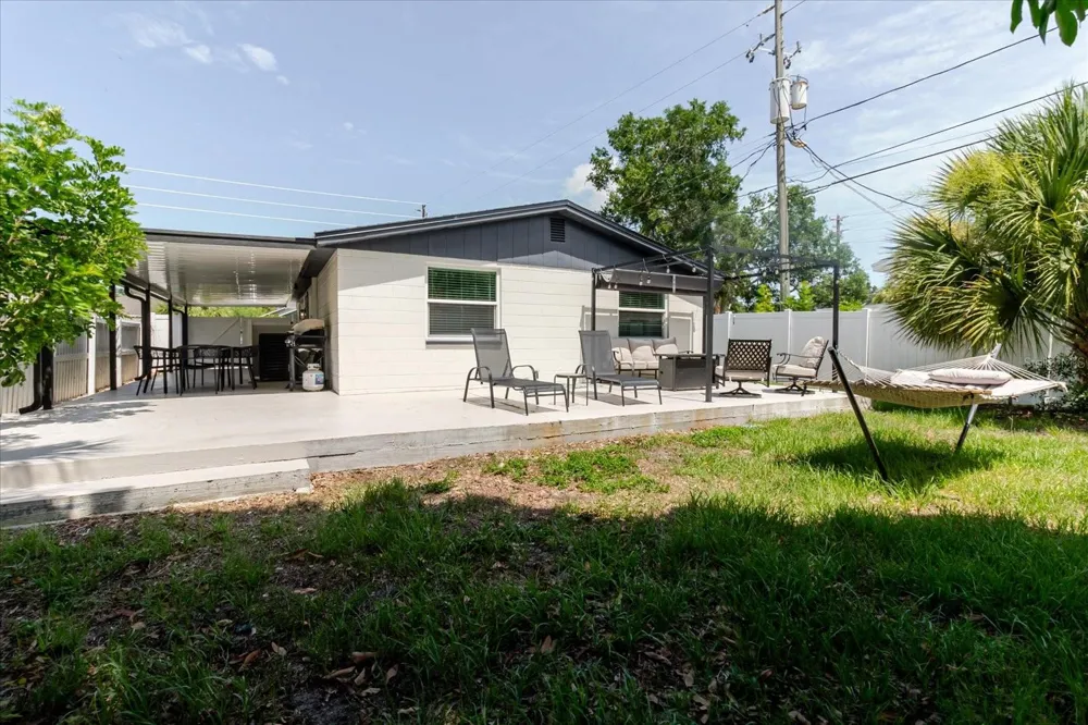 916 17TH STREET St Petersburg, FL 33713