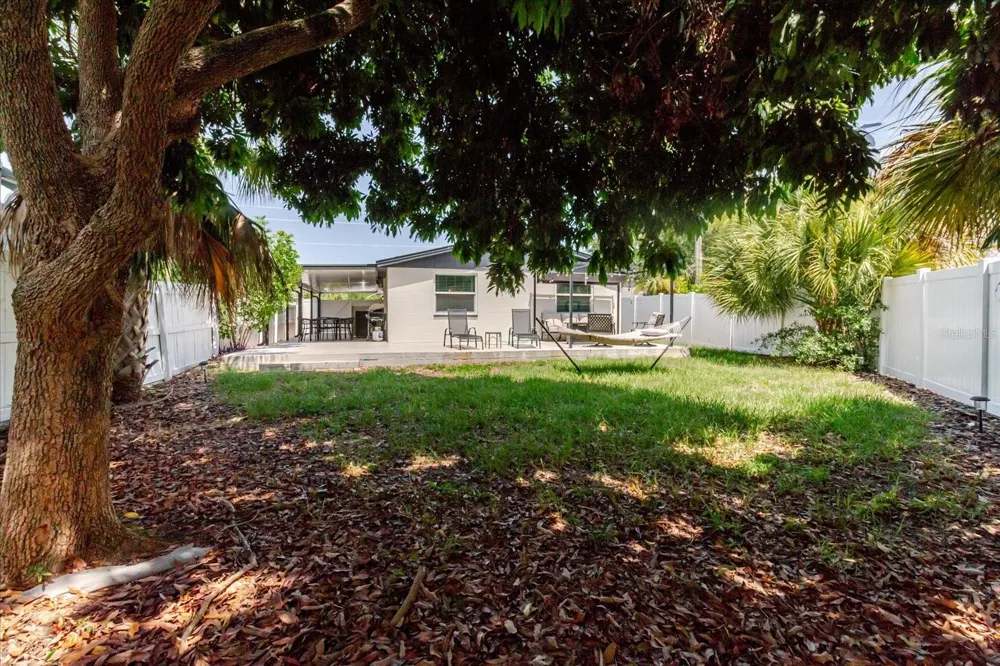 916 17TH STREET St Petersburg, FL 33713