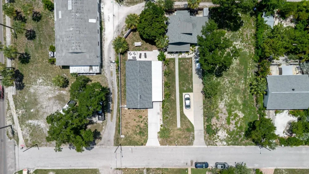 916 17TH STREET St Petersburg, FL 33713