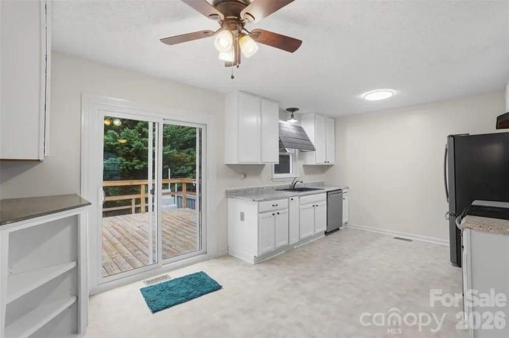121 Oak Street Belmont, NC 28012