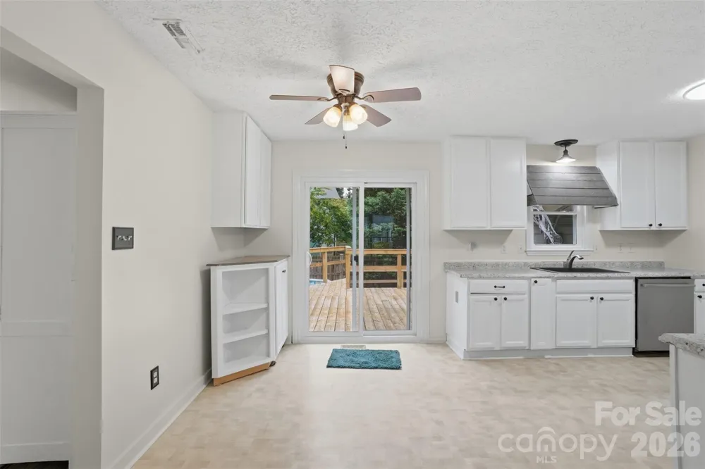 121 Oak Street Belmont, NC 28012