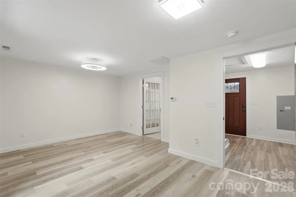 121 Oak Street Belmont, NC 28012
