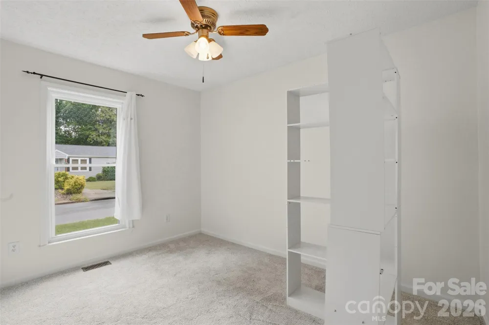121 Oak Street Belmont, NC 28012