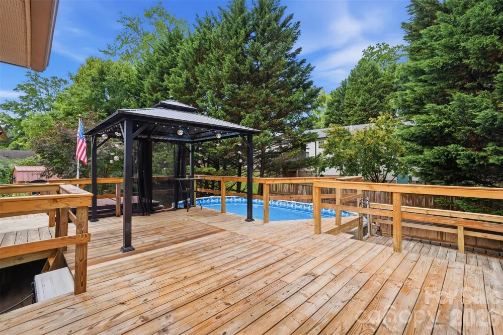 121 Oak Street Belmont, NC 28012