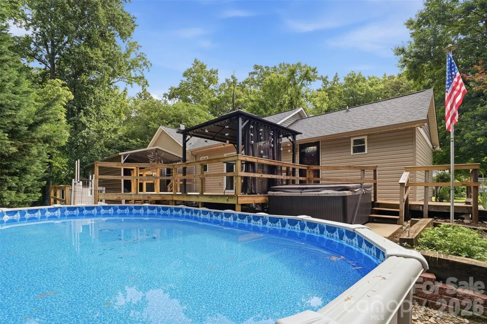 121 Oak Street Belmont, NC 28012