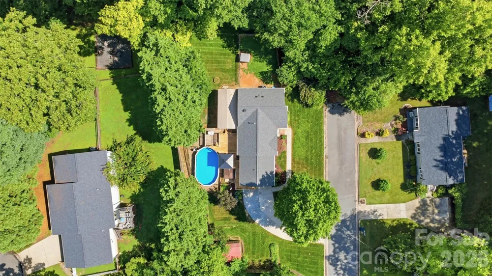 121 Oak Street Belmont, NC 28012