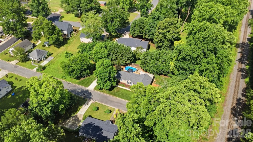 121 Oak Street Belmont, NC 28012
