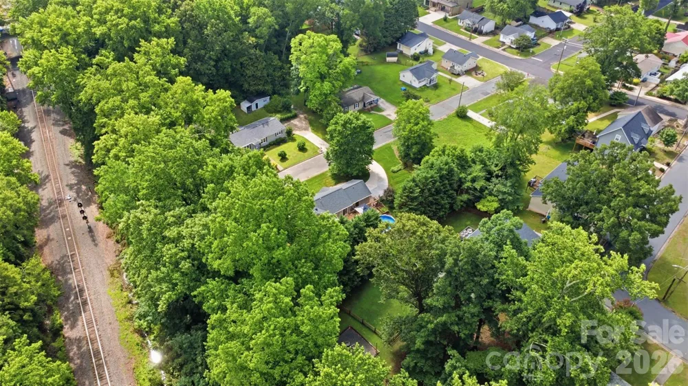 121 Oak Street Belmont, NC 28012