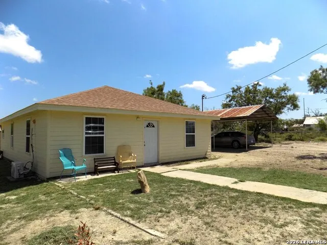 220 CALLE ESCUELA El Indio, TX 78860