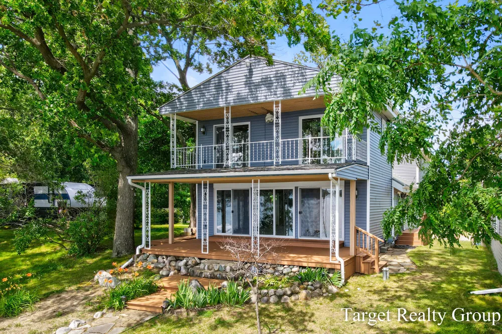10818 Stoney Point Drive Delton, MI 49046