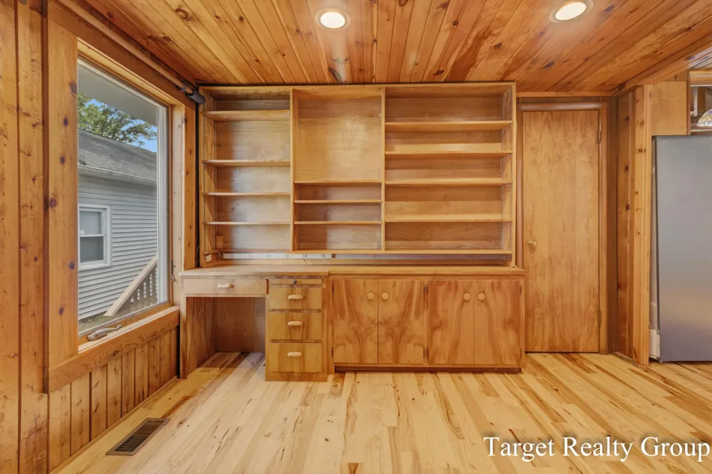 10818 Stoney Point Drive Delton, MI 49046