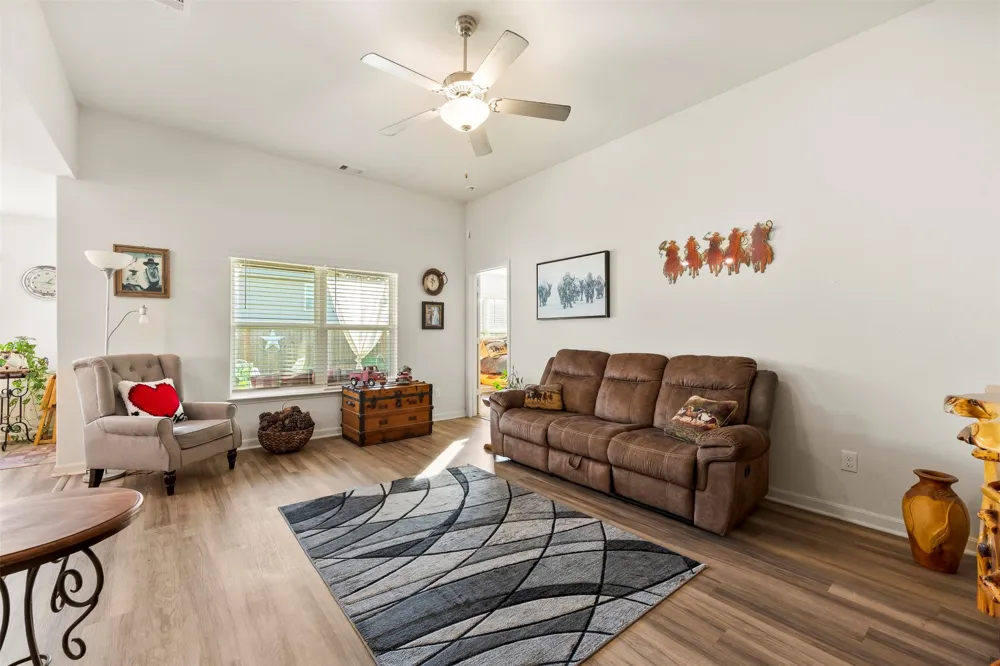 309 Donna Drive Ferris, TX 75125