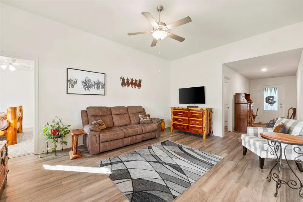 309 Donna Drive Ferris, TX 75125