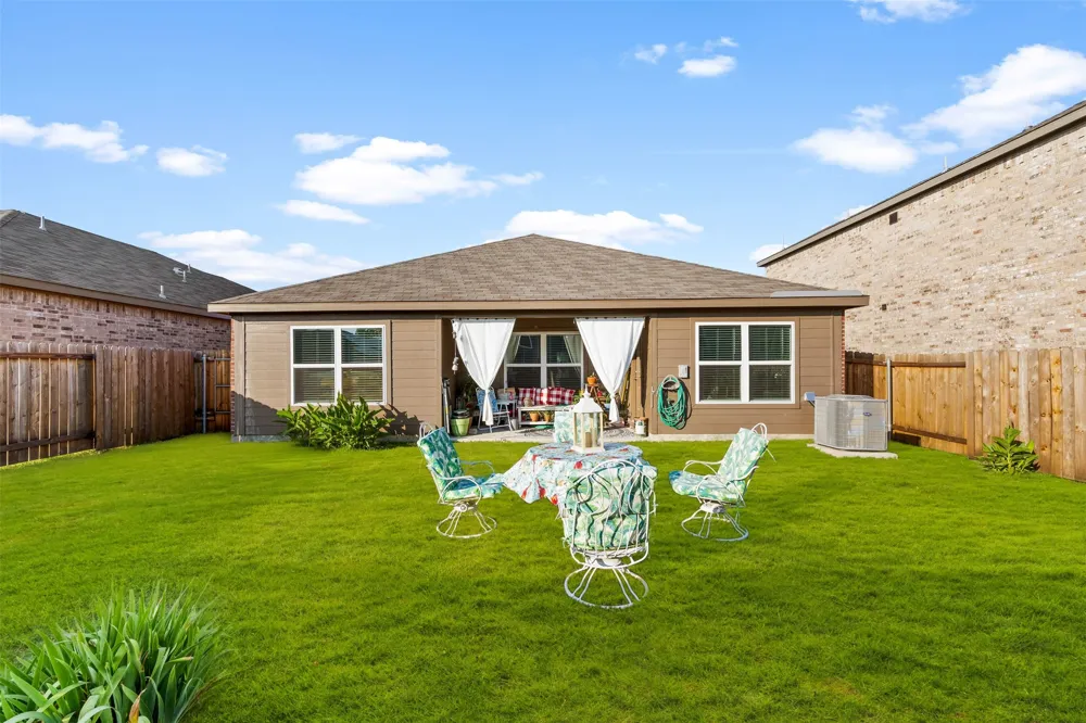 309 Donna Drive Ferris, TX 75125