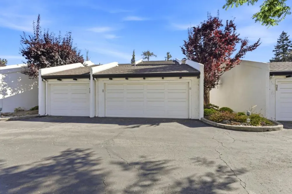16345 Los Gatos Boulevard #6 Los Gatos, CA 95032