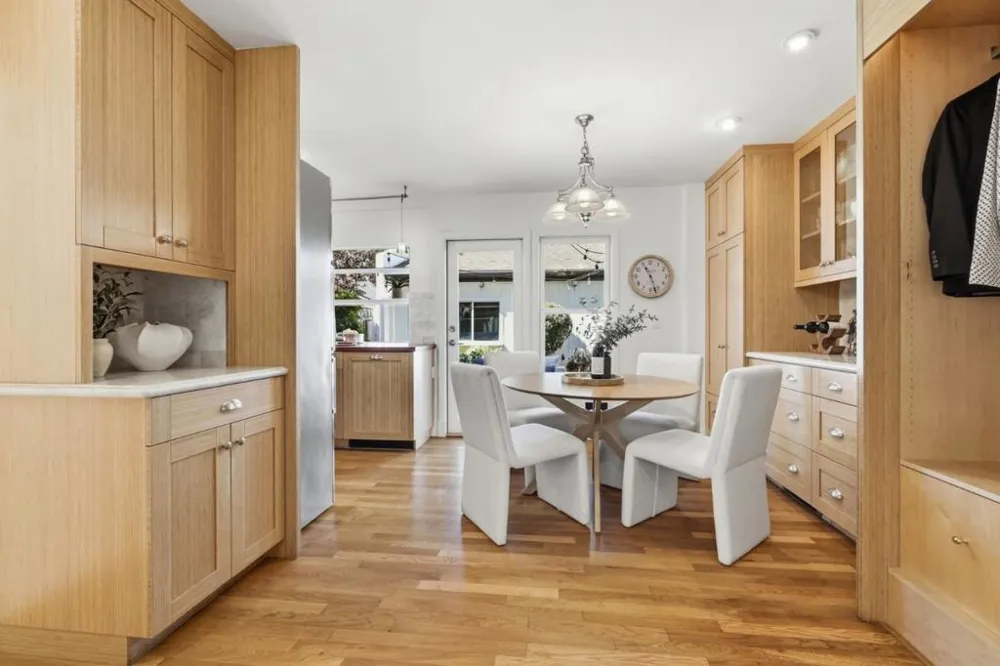 16345 Los Gatos Boulevard #6 Los Gatos, CA 95032
