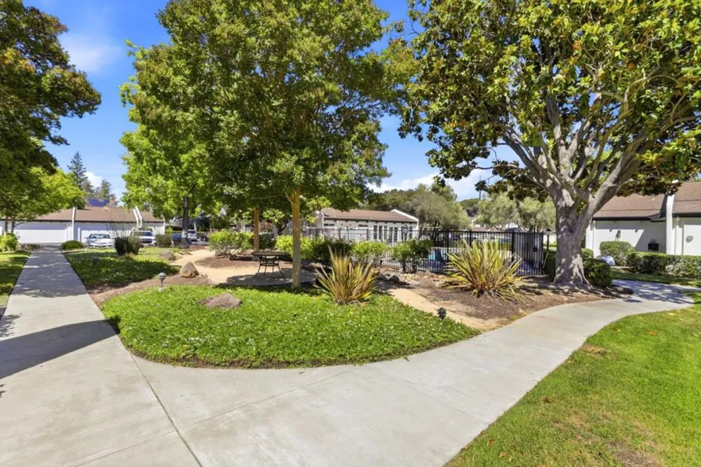 16345 Los Gatos Boulevard #6 Los Gatos, CA 95032