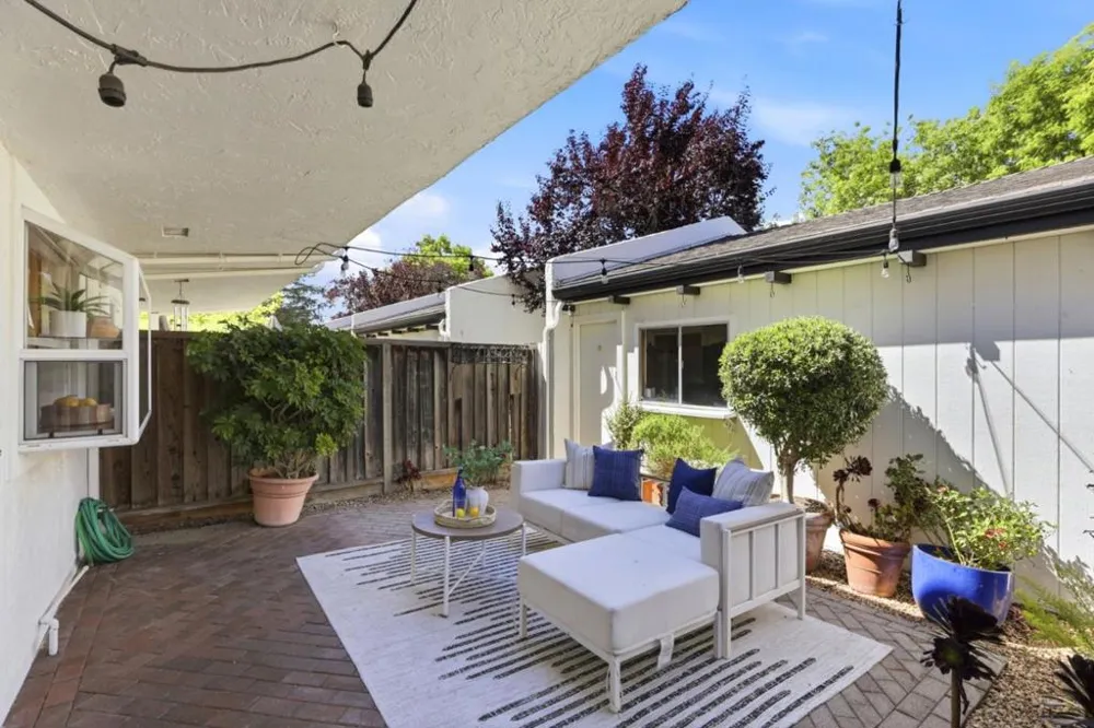 16345 Los Gatos Boulevard #6 Los Gatos, CA 95032