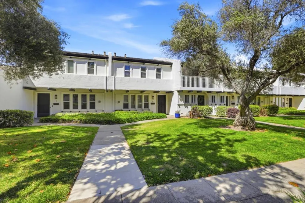 16345 Los Gatos Boulevard #6 Los Gatos, CA 95032