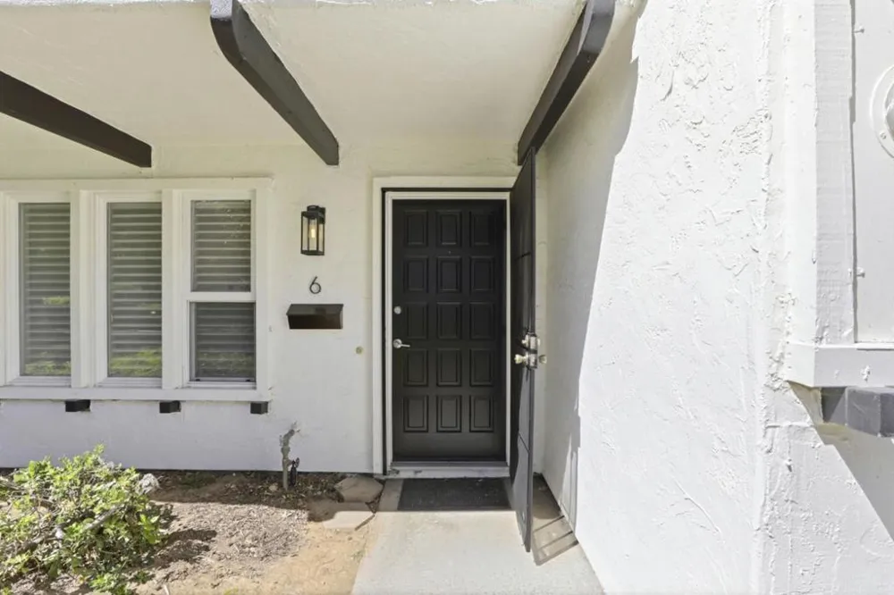 16345 Los Gatos Boulevard #6 Los Gatos, CA 95032