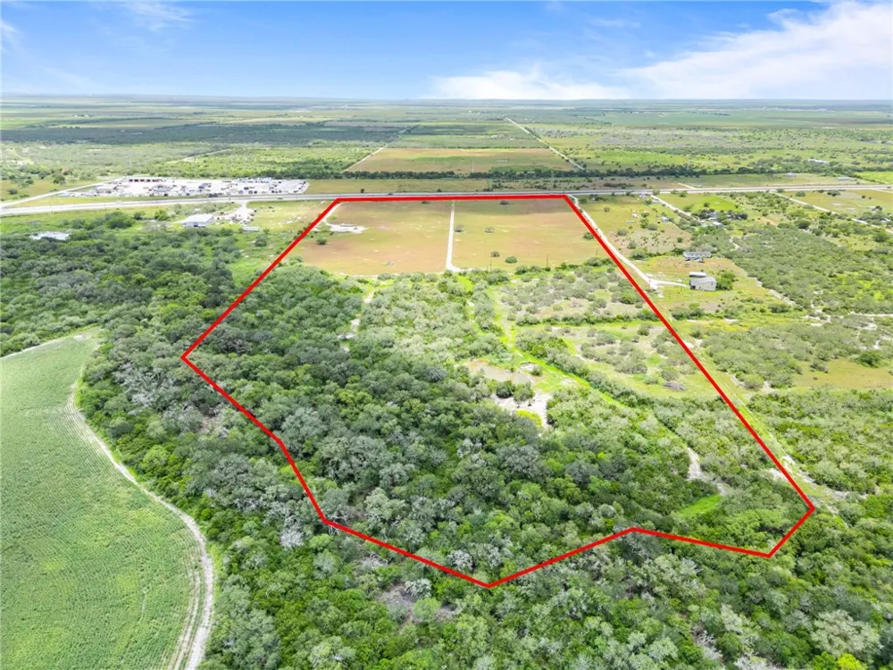 6056 Highway 44 Robstown, TX 78380