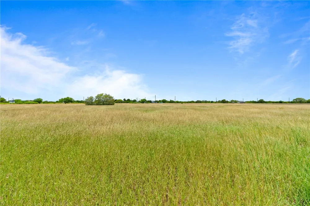 6056 Highway 44 Robstown, TX 78380